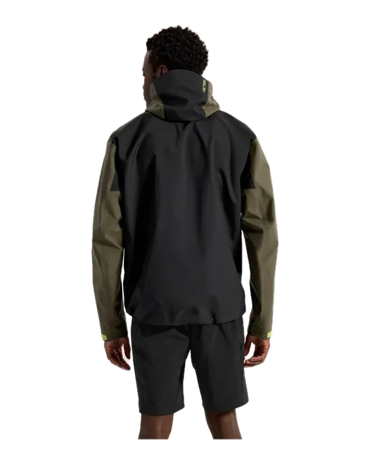 Arc'teryx Beta Jacket — Spotlight, кадр 2